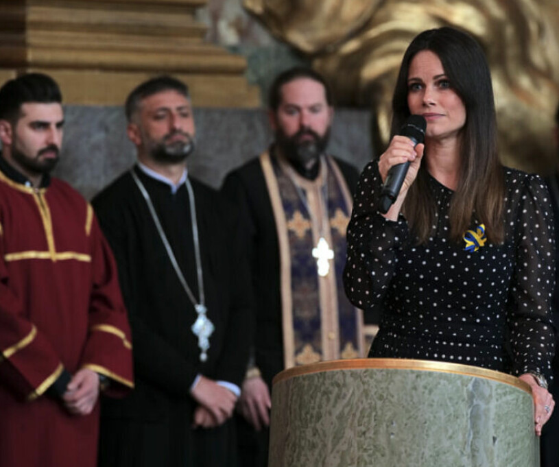 Prinsessan Sofia hälsade välkommen till Slottskyrkan – å kungens vägnar. Prinsessan Sofia i vid den ortodoxa påskgudstjänsten i Slottskyrkan
