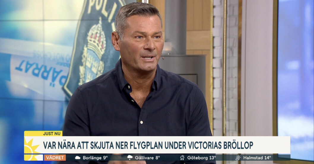 Michael Fetz berättar att man var nära att skjuta ned planet. Michael Fetz