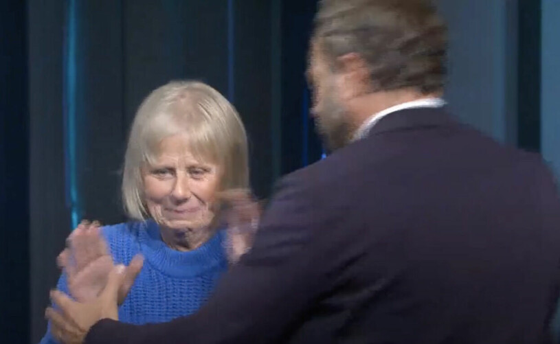 ...och David tog tillfället i akt att dansa med en förvånad mamma Irma!