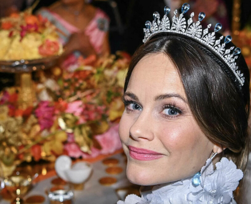 Sofia i sin tiara med den nya topaserna. Foto: TT