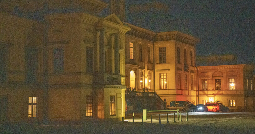 Kylan svepte över Drottningholm efter solen legat på hela dagen.