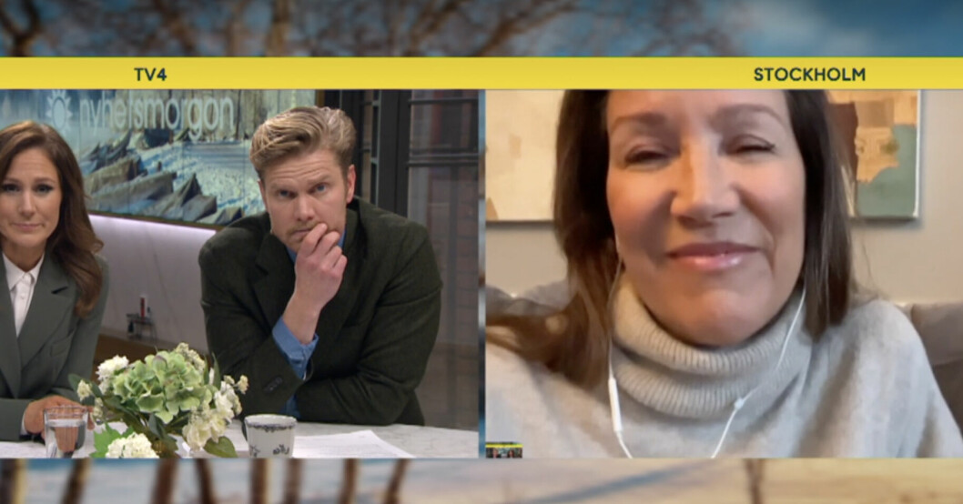 Renée Nyberg är sjuk och kunde därför inte vara på plats i TV4-studion för att prata om nya säsongen av Renées brygga. Maria Forsblom, Martin Järborg och Renée Nyberg