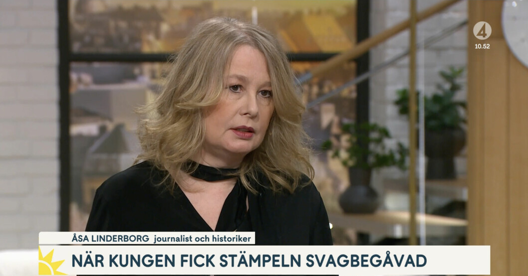 Åsa Linderborg gästar Nyhetsmorgon i TV4 för att prata om nya dokumentärserien "Kungen med två ansikten".