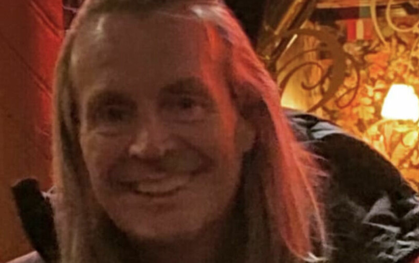 En överlycklig Runar Sögaard är äntligen ute i det fria. Runar Sögaard