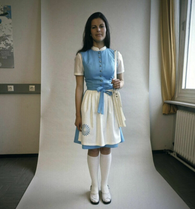 Chefsvärdinnan Silvia Sommerlath i sin OS-dräkt. Det var så här hon såg ut när hon träffade kungen. Silvia Sommerlath