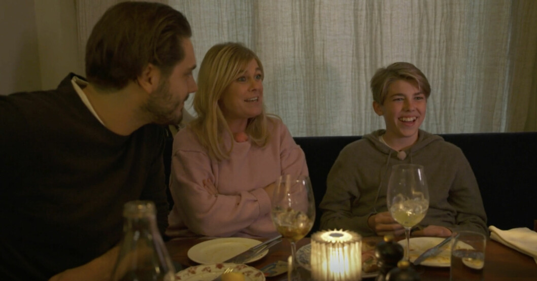 Theo tackade ja när han fick höra om arvodet!