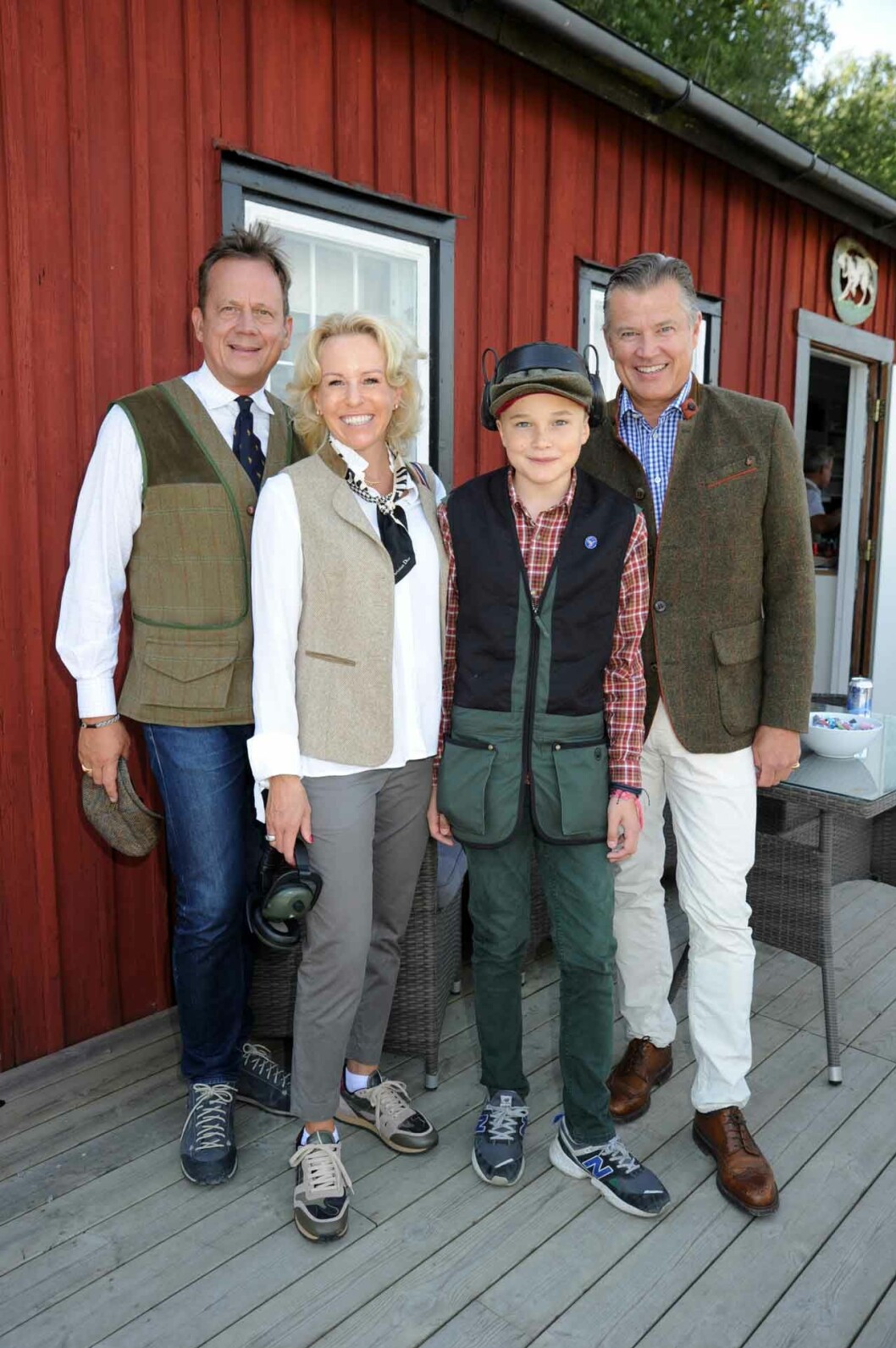 4 x Taube! Fredrik, Åsa, John och Per Taube. Sonen John tog hem pris för bästa juniorskytte. 4 x Taube! Fredrik, Åsa, John och Per Taube. Sonen John tog hem pris för bästa juniorskytte.