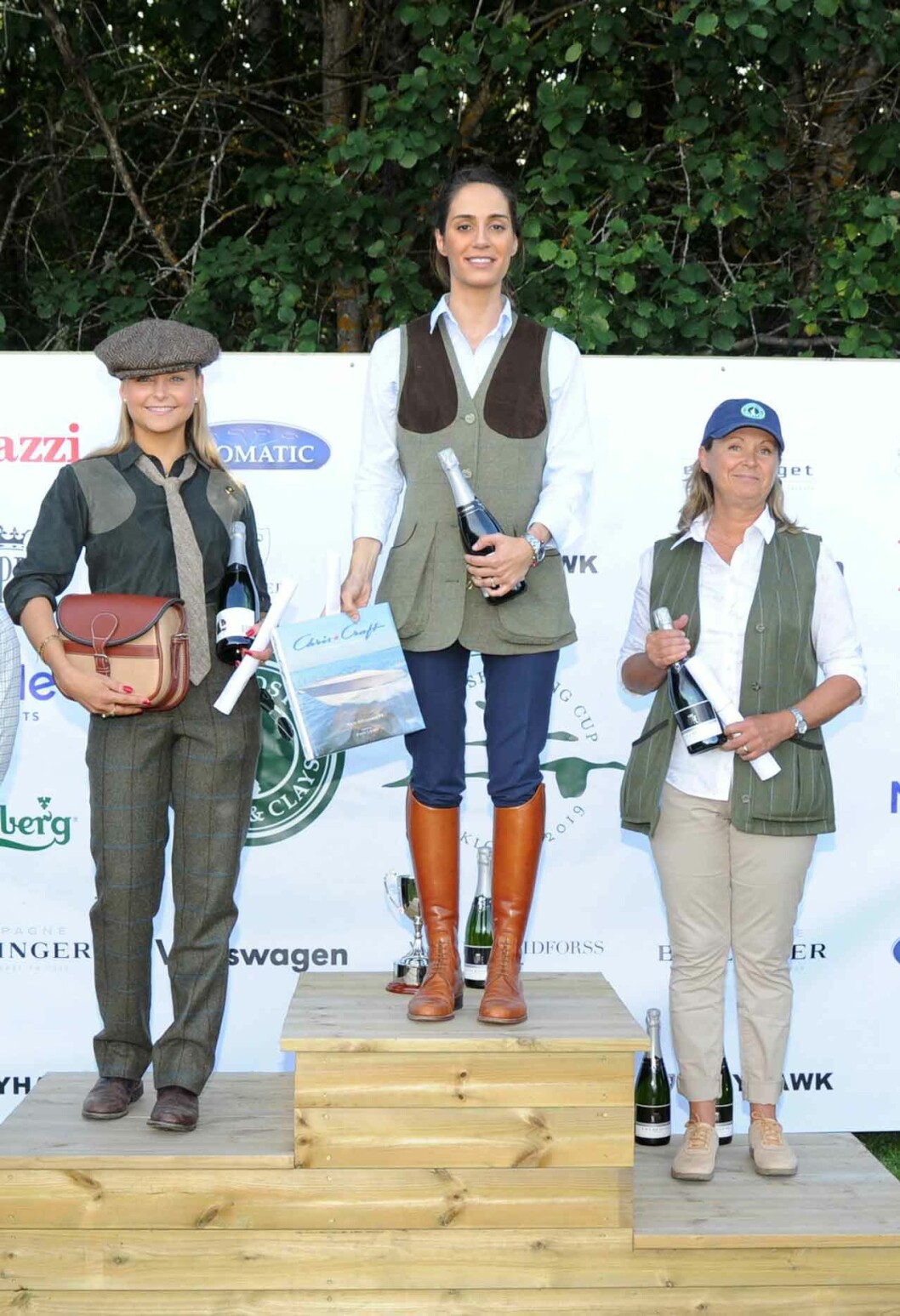 Madeleine Pettersson, Andrea Maria Neira och Ann-May Hjelm på prispallen. Madeleine Pettersson, Andrea Maria Neira och Ann-May Hjelm på prispallen.
