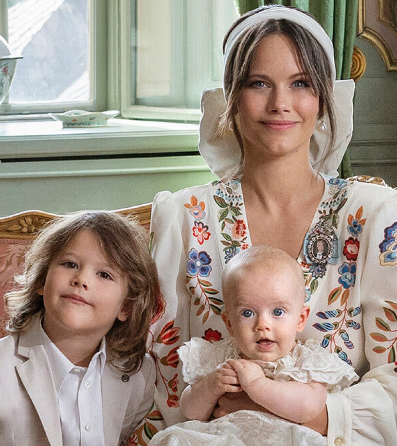 Sofia med två av sina småprinsar, Alexander och Julian. Prinsessan Sofia Prins Alexander och prins Julian
