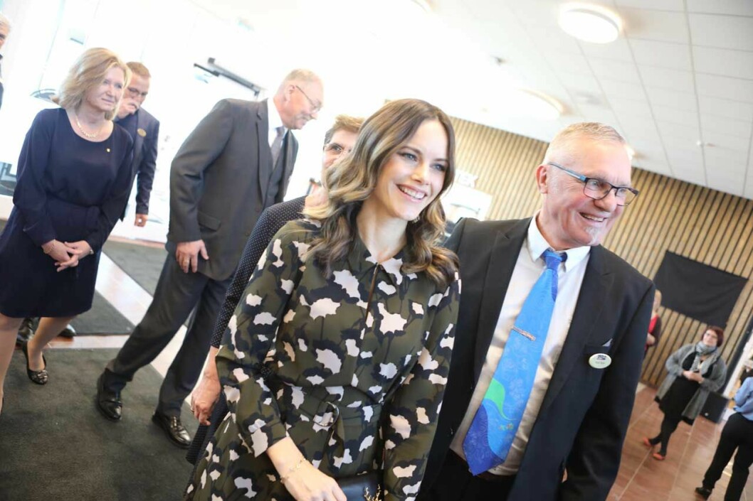 Med välkomstkommittén: Landshövdingen, skolchefen och kommunalrådet. Prinsessan Sofia med kommunalrådet i Älvdalen Kjell Tenn (C).