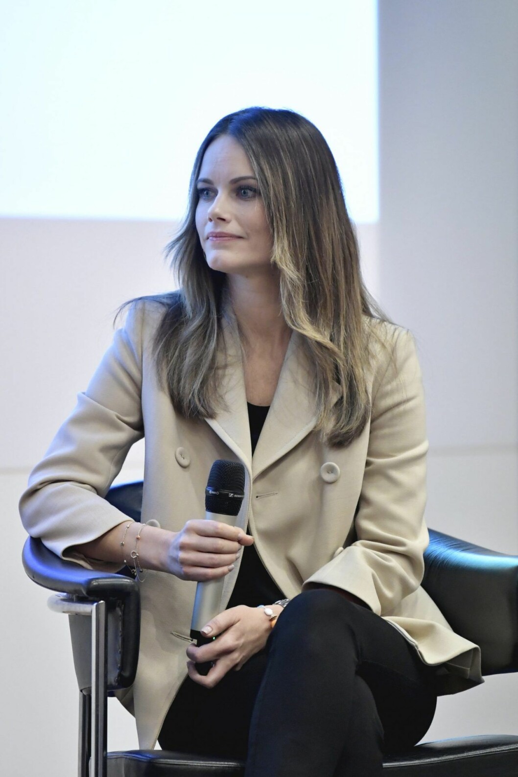 Prinsessan Sofia i kort jacka från Andiata. Sofia