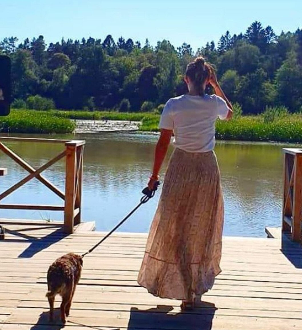 Prinsessan Sofia gör en drottning Silvia. Prinsessan Sofia och hunden Siri