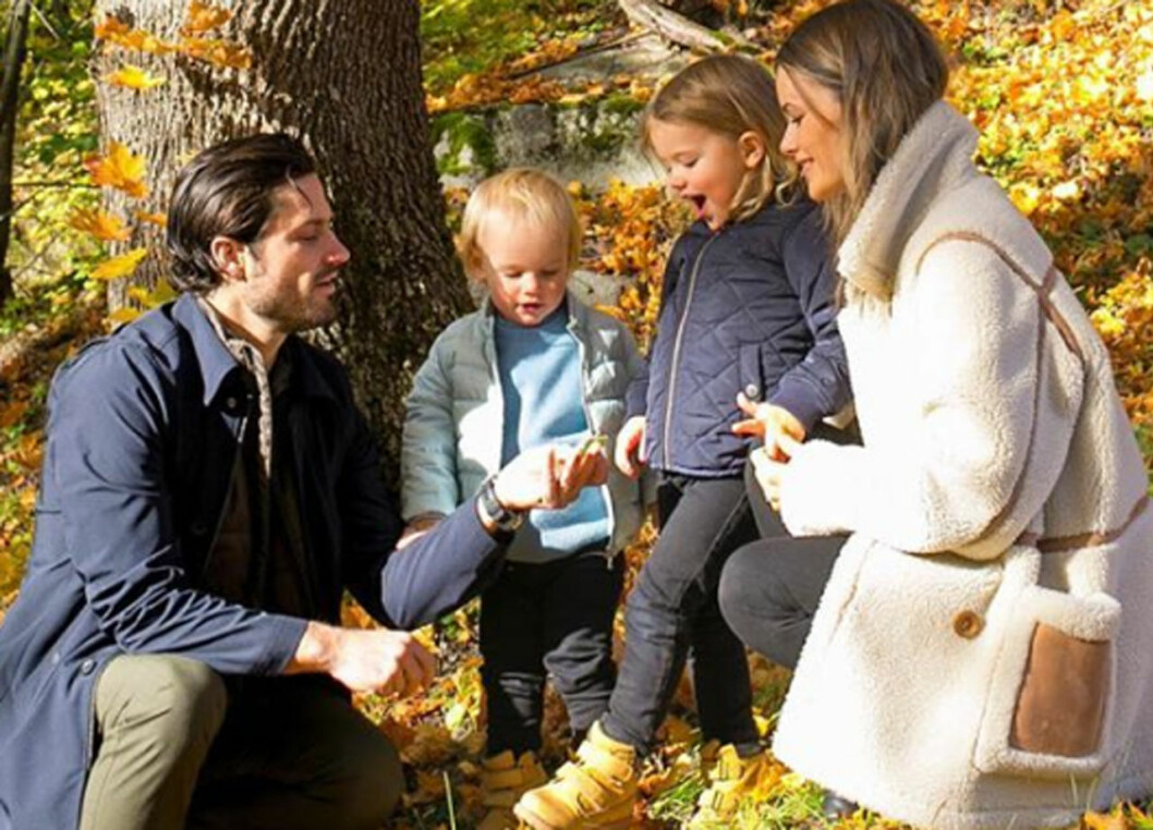 Hertigen av Dalarna med sin storebror Alexander, som är hertig av Södermanland. Prins Alexander och prins Gabriel med pappa Carl Philip och mamma Sofia.