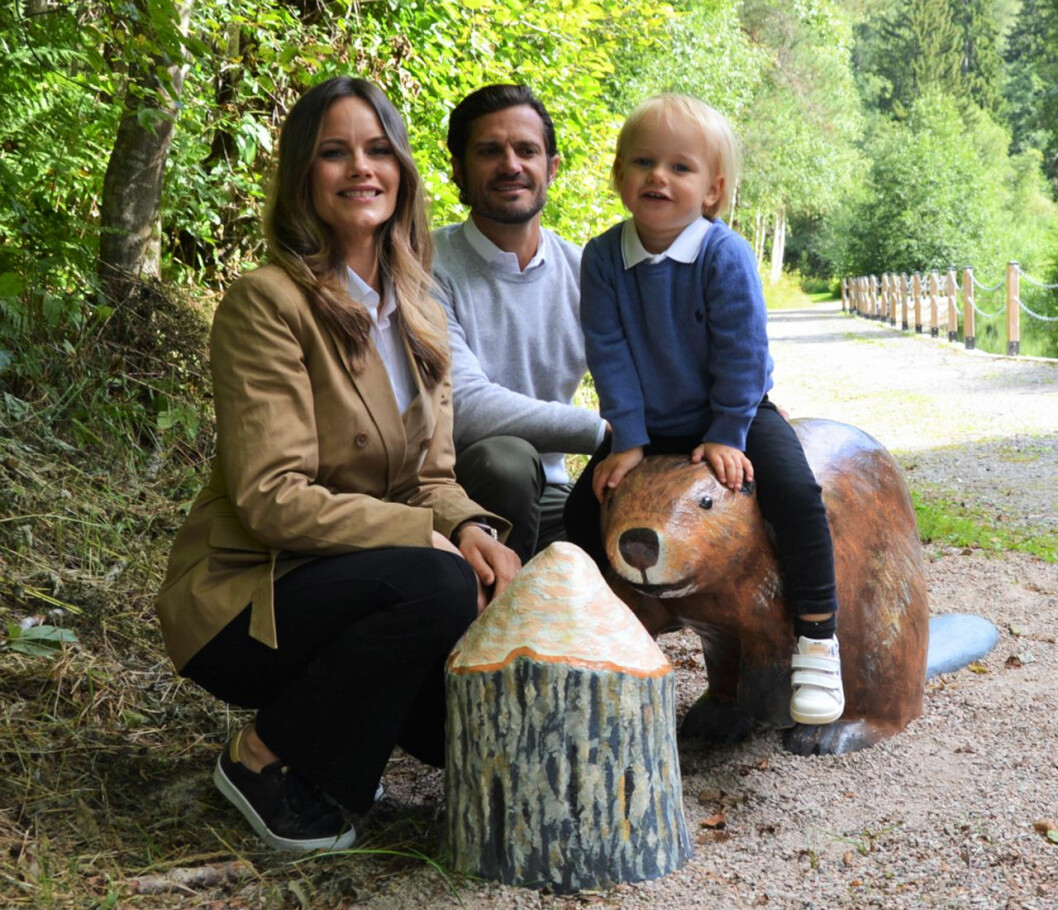 Det var full fart på prins Gabriel när hans rastplats invigdes i Dalarna! Prinsessan Sofia i Dalarna i veckan som gick, tillsammans med prins Carl Philip och prins Gabriel..