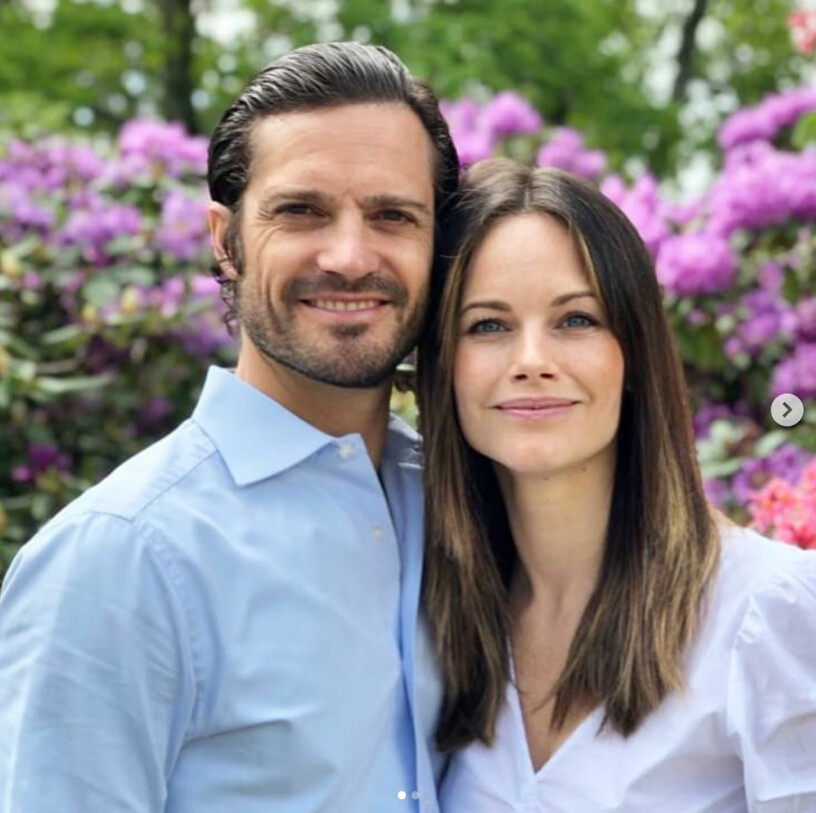 Carl Philip och Sofia. Nu har de varit förlovade i sex år och gifta i fem. Prins Carl Philip och prinsessan Sofia trädgården Villa Solbacken