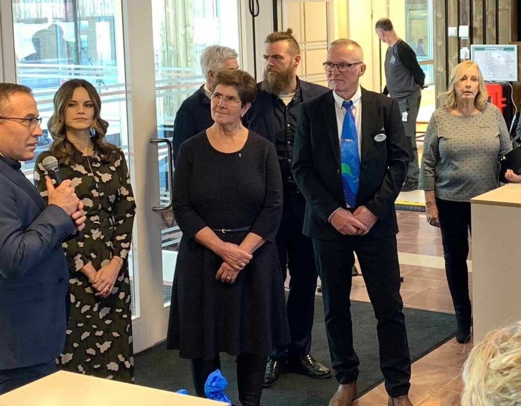 Prinsessan Sofia, landshövdingen, skolchefen. Och mamma Marie.