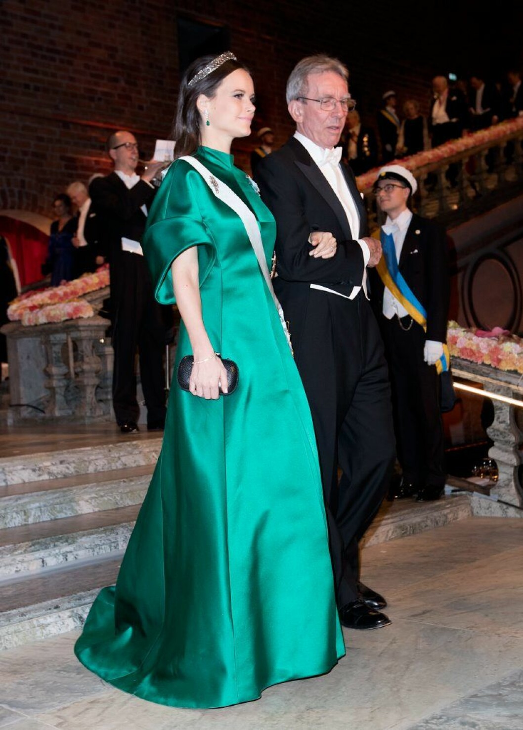 Sofias gröna sidenklänning från Dagmar blev en snackis efter nobelfesten.