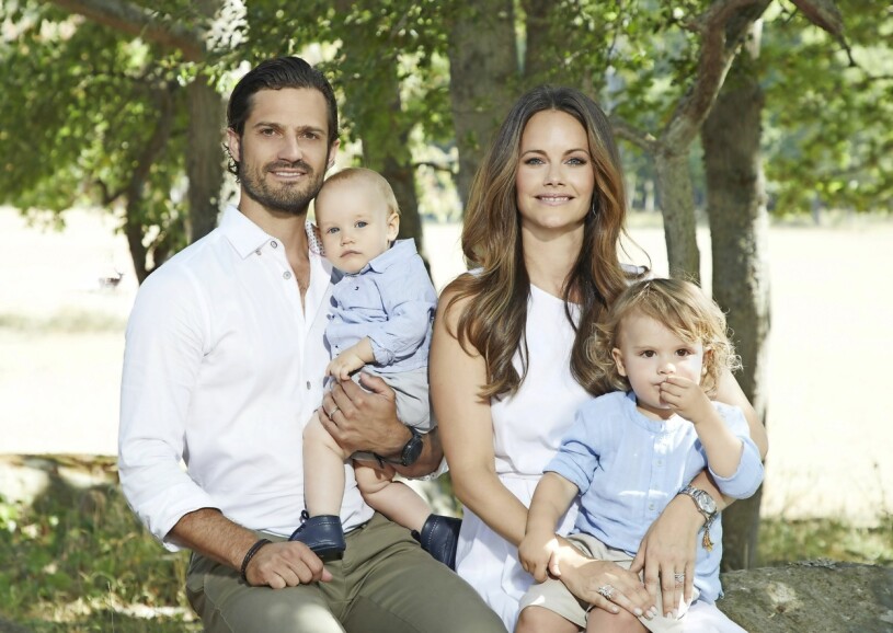 Sommarfin familj! Prinsessan satsar ofta på utsläppt lite beachigt hår, som passar henne perfekt.