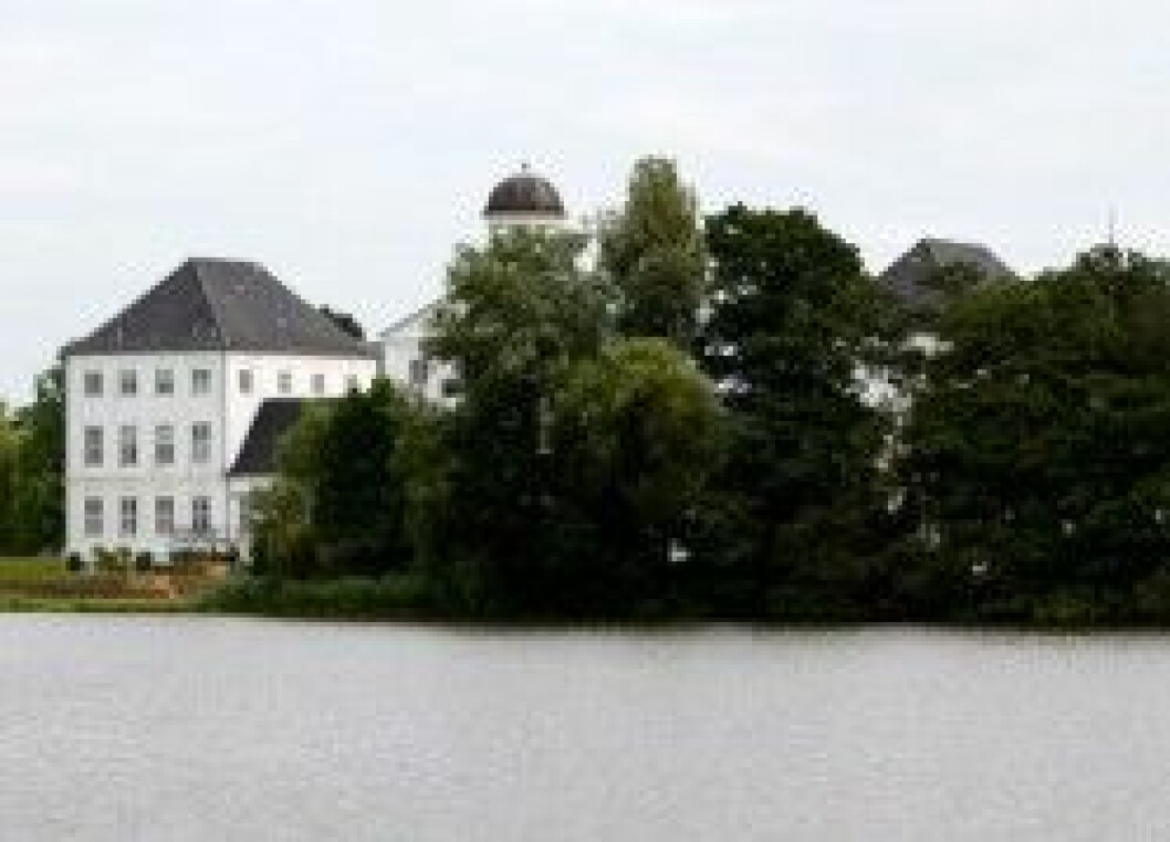 Gråstens slott från vattnet. Gråstens slott från vattnet.