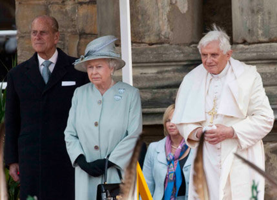 Drottning Elizabeth välkomnade påven. Drottning Elizabeth välkomnade påven.
