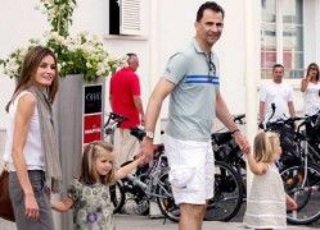 Familjen samlad igen. Familjen samlad igen.