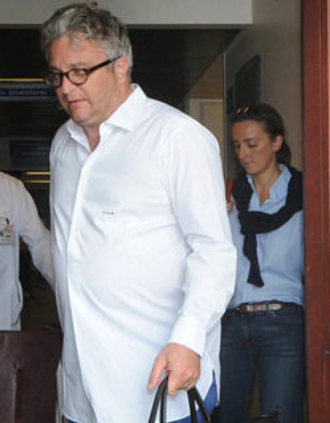 Prins Laurent blev sjuk på Sardinien. Prins Laurent blev sjuk på Sardinien.