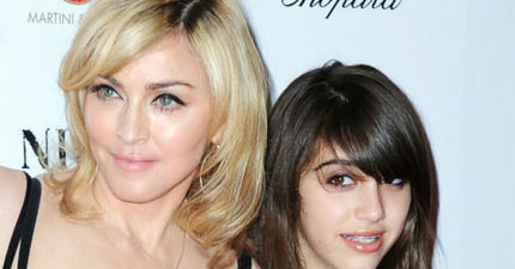 Madonna och dottern Lourdes.