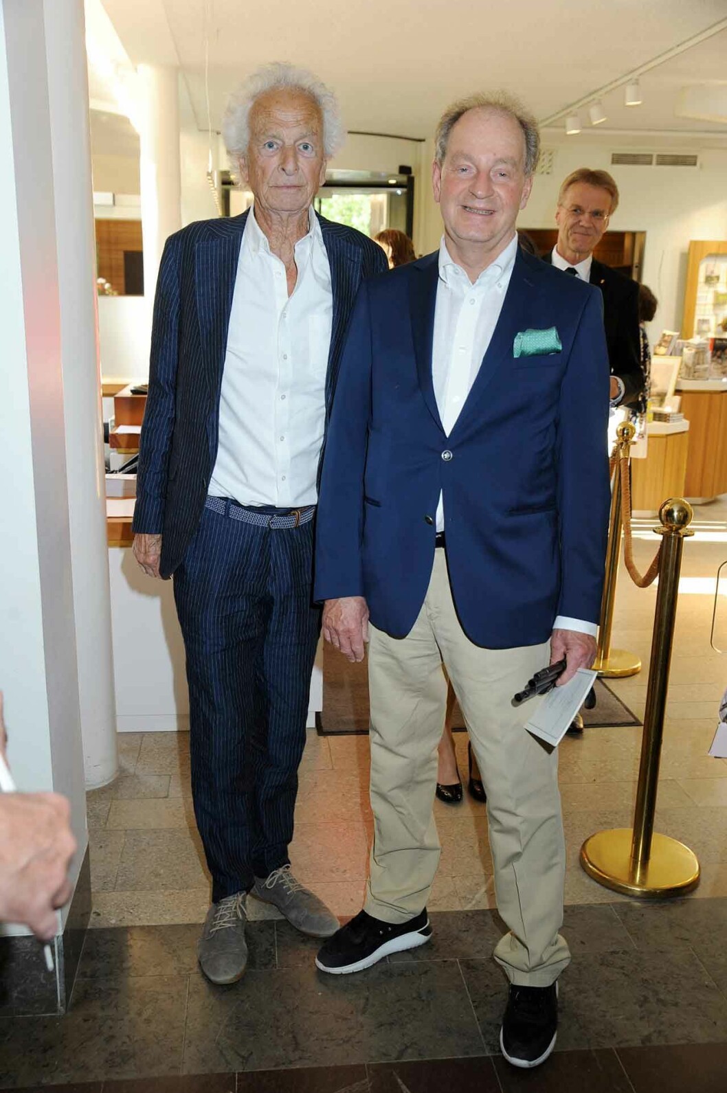 I juryn sitter bland andra konstnären Harald Lyth och Pontus Bonnier.