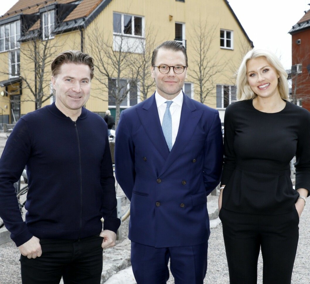 Prins Daniel med Martin Lorentzon och Isabella ”Blondinbella” Löwengrip. Prins Daniel med Martin Lorentzon och Isabella "Blondinbella" Löwengrip