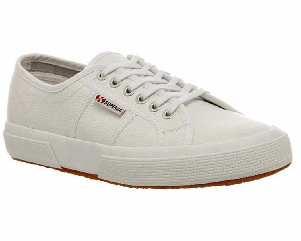 Sneakers i vitt från Superga