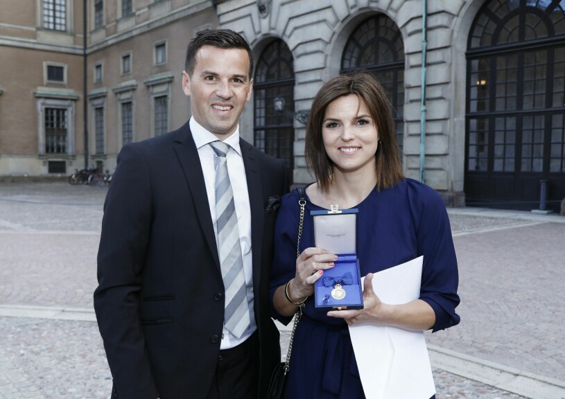 Susanna Kallur och maken Klas efter att Susanna tagit emot medalj från kungen 2017! Susanna Kallur och maken Klas efter att Susanna tagit emot medalj från kungen
