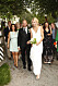 Nygifta Svante tegner och Pernilla Molin