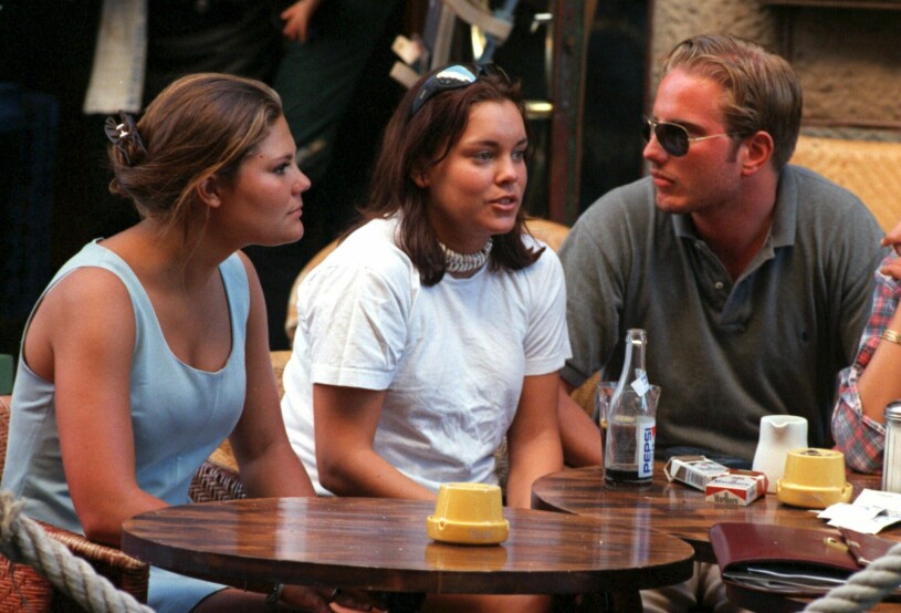 Victoria och Svante på en fika sommaren 1996, när det ryktades om romans.