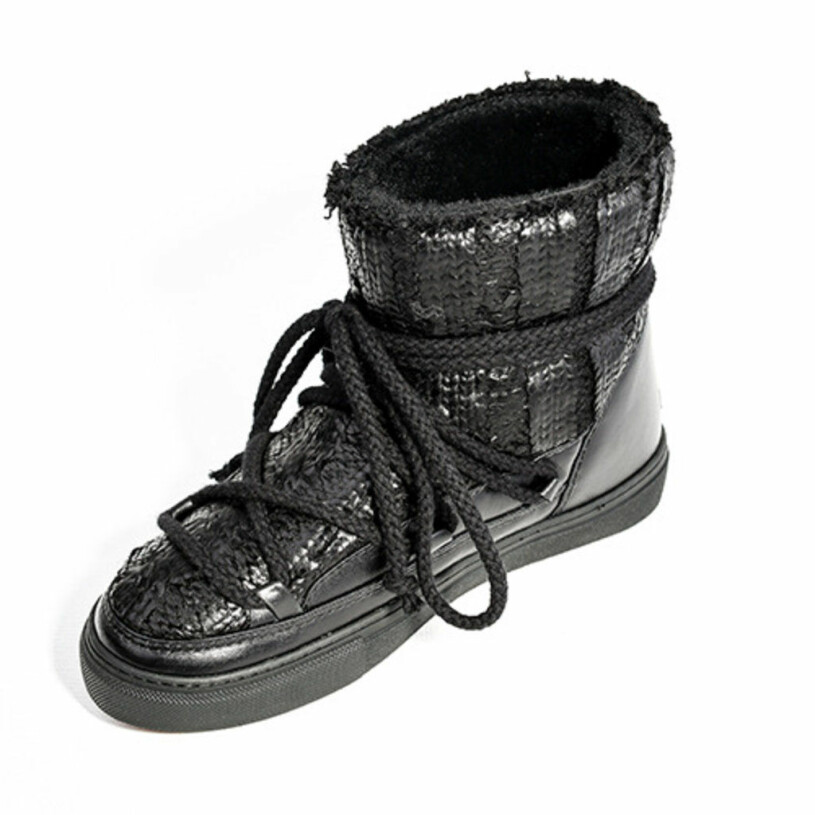 Svart modell sneaker classic
