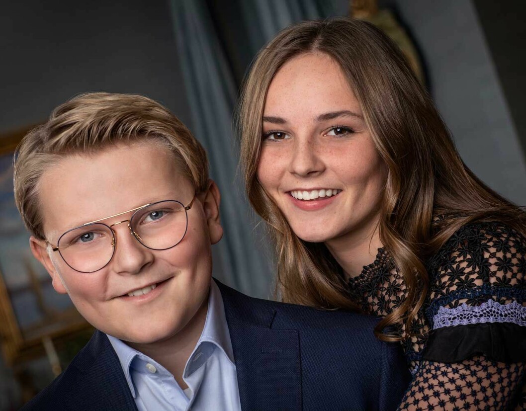 Den kungliga barnpedagogen har slutat. Nu är aktivitetskoordinatorn här! Prinsessan Ingrid Alexandra och prins Sverre Magnus.