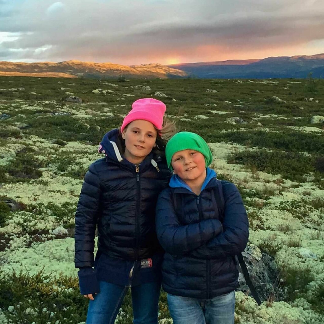 En härlig bild från de norska fjällen på syskonen Ingrid Alexandra och Sverre Magnus. sverre magnus ingrid alexandra