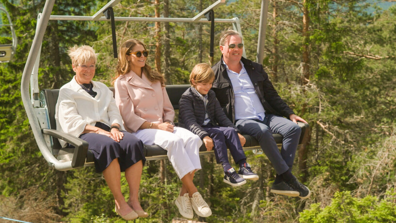 Prinsessan Madeleine, prins Nicolas och Chris O'Neill sommaren 2022