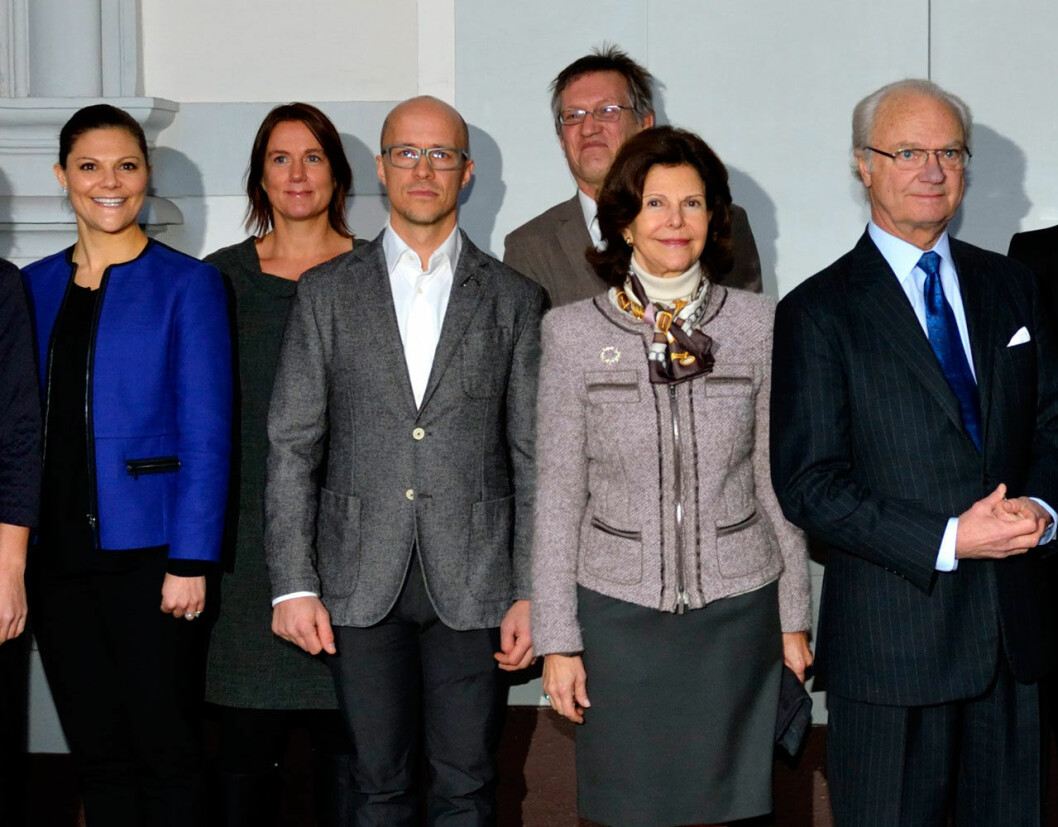 Anders Tegnell på slottet 2015 med kungaparet och kronprinsessan Victoria.