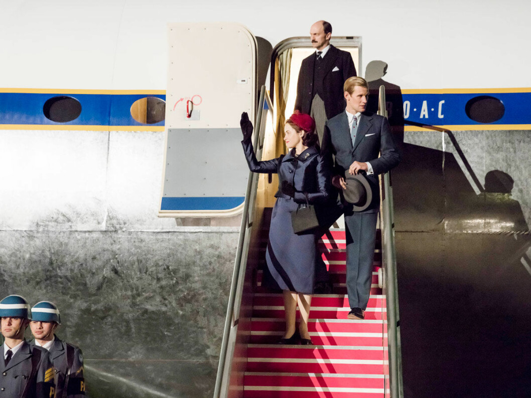 Claire Foy som drottning Elizabeth och Matt Smith som prins Philip. Claire Foy som drottning Elizabeth och Matt Smith som prins Philip.