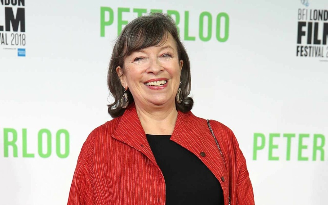 Drottningmodern spelas av Marion Bailey. Drottningmodern spelas av Marion Bailey.