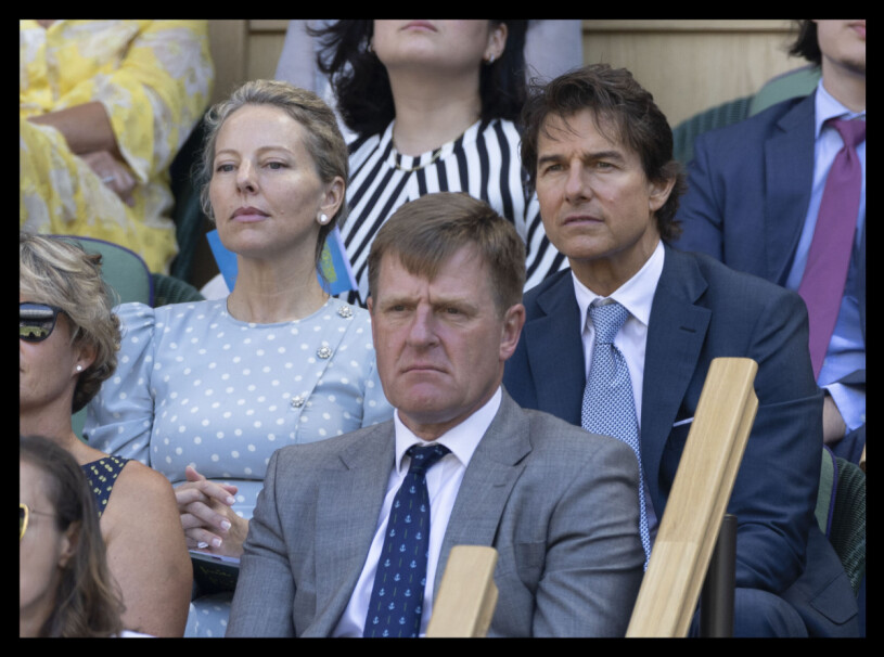 Fullt fokus på den profiltäta läktaren. Tom Cruise på Wimbledon