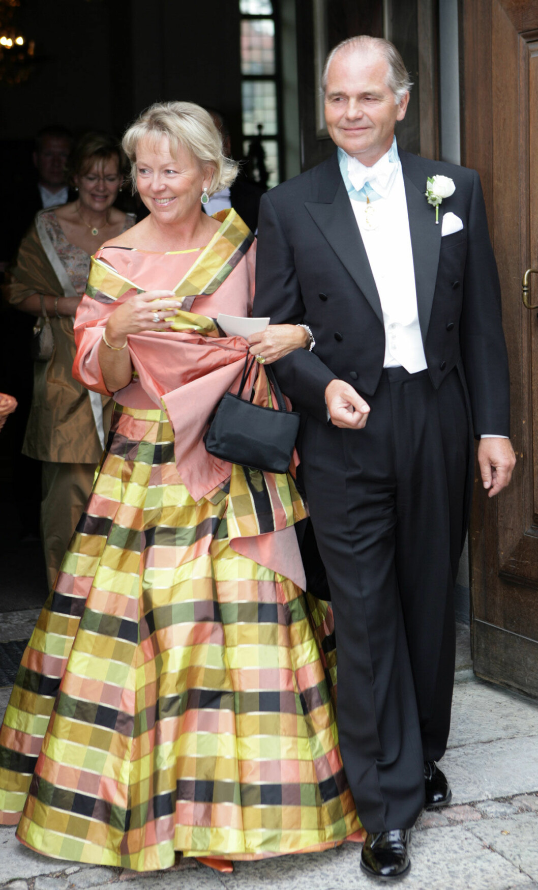 Brudens föräldrar Melker och Kerstin Schörling höll den flotta festen på godset Edeby. Brudens föräldrar Melker och Kerstin Schörling