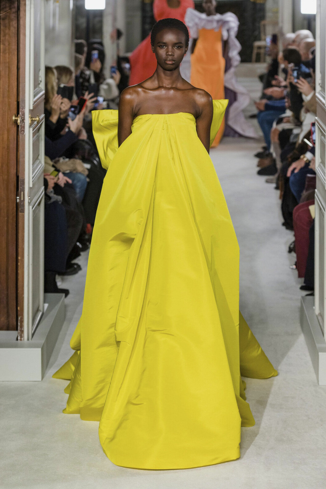 Valentino visning 2019