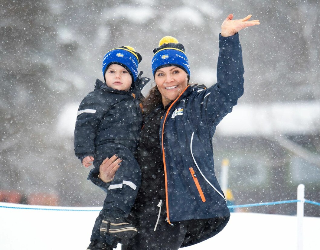 Victoria och Daniel tog med sig barnen till Östersund. kronprinsessan victoria prins oscar östersund vm