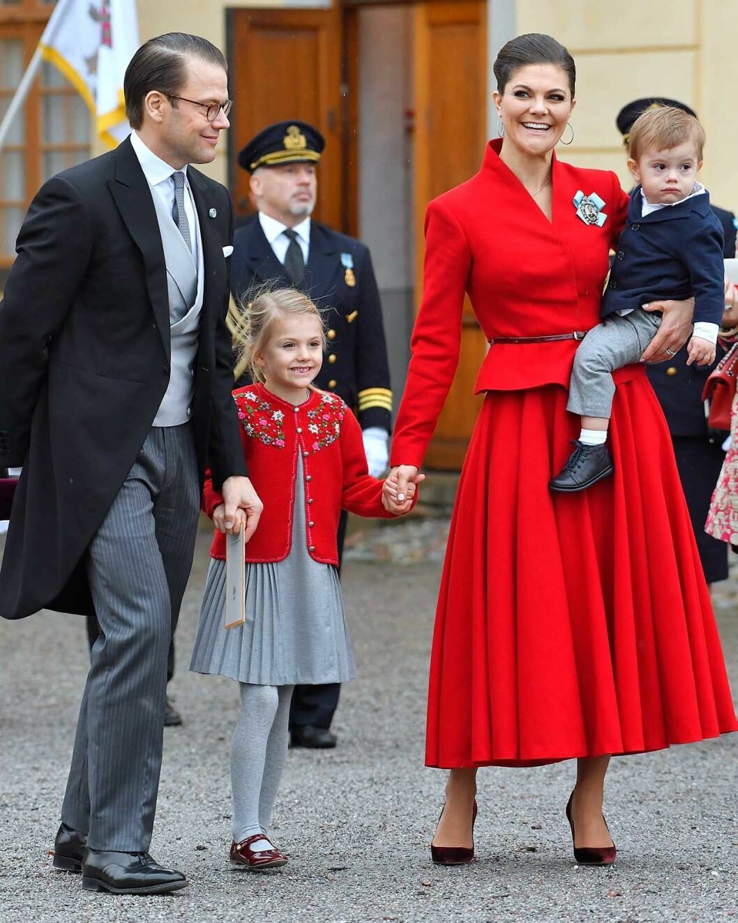 Att vara tvåbarnsmamma och framtida drottning är ingen lätt roll. Men som tur är har Victoria Daniel som stöttar henne i alla lägen. kronprinsessan victoria prins daniel barnen