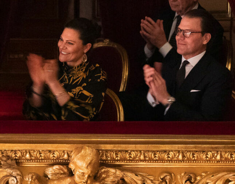 Om bara några timmar får vi se Victoria och Daniel i Kungliga logen – på dagen 250 år sedan Kungliga Operans första föreställning ägde rum den 18 januari 1773. Kronprinsessan Victoria och prins Daniel på Kungliga Operan