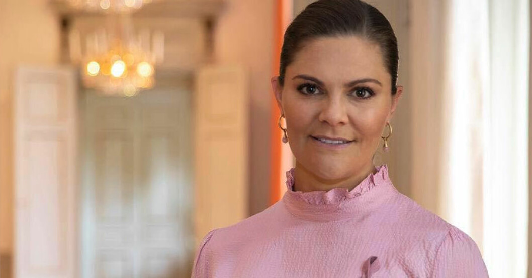 Kronprinsessan Victoria ser ut att missa allt. Kronprinsessan Victoria