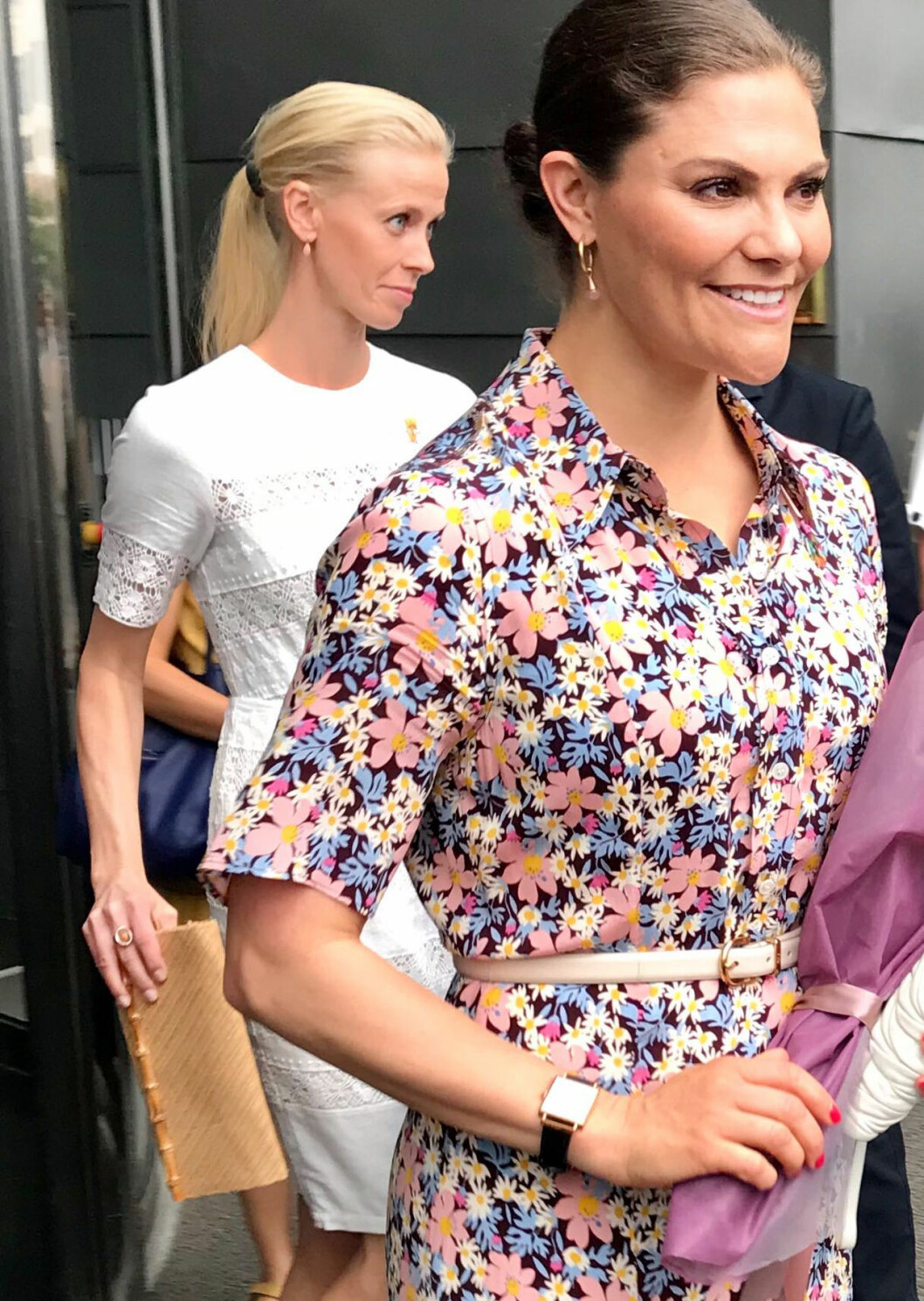Karolin A. Johansson med kronprinsessan Victoria under det officiella besöket i Vietnam.
