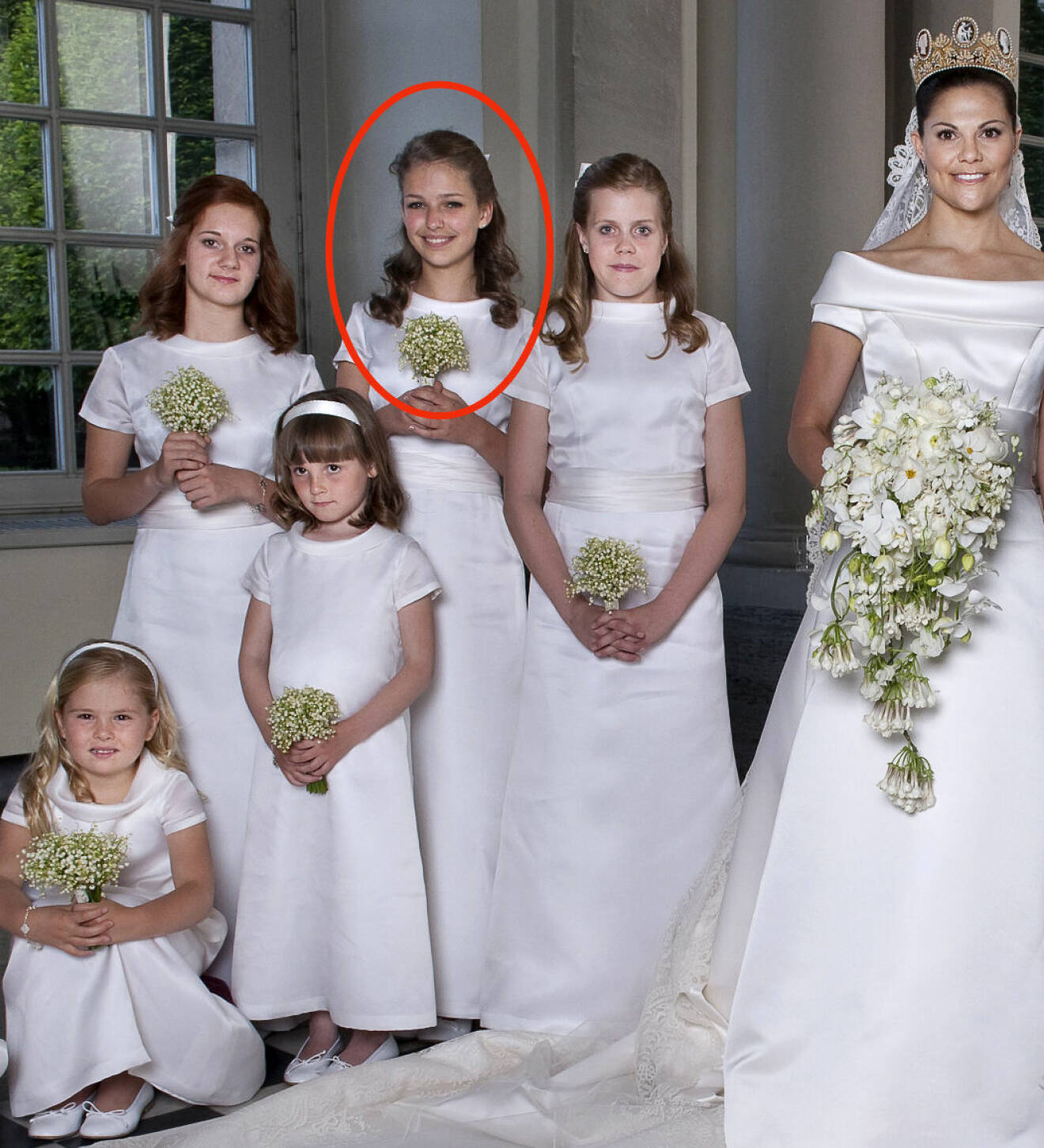 Drottning Silvias brorsdotter och kronprinsessan Victorias kusin Vivien Sommerlath som brudnäbb på Victorias och prins Daniel bröllop 2010