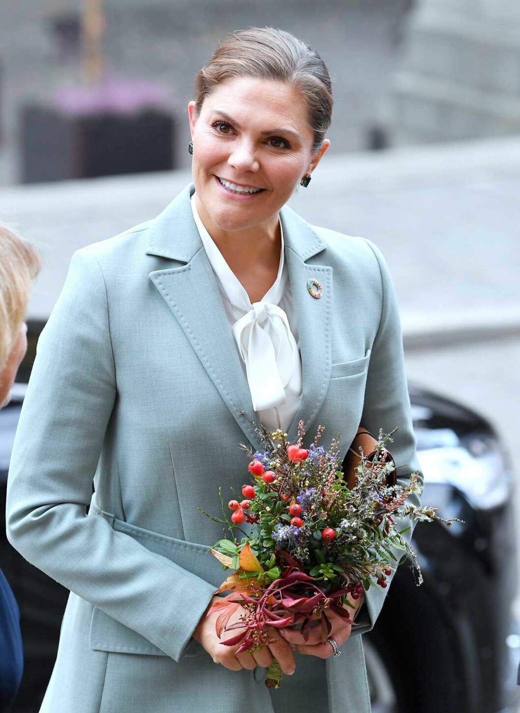 Victoria i kostym från Rodebjer. Victoria